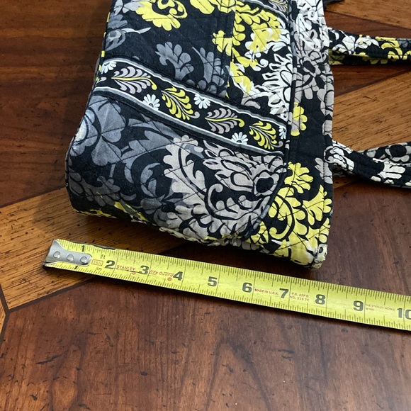 Vera Bradley small purse! Baroque design - Picture 10 of 10